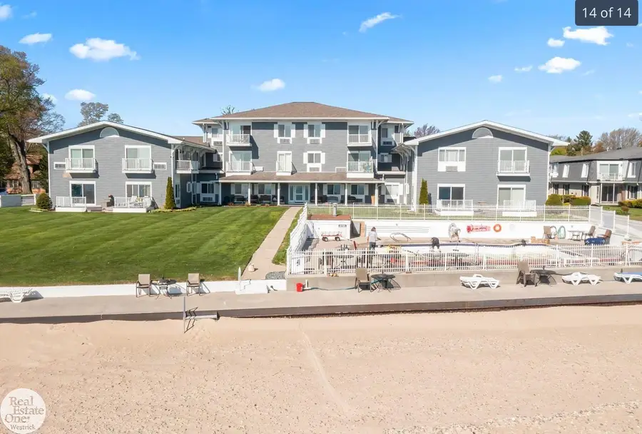 4500 Lakeshore RD, Fort Gratiot, MI 48059 - #2
