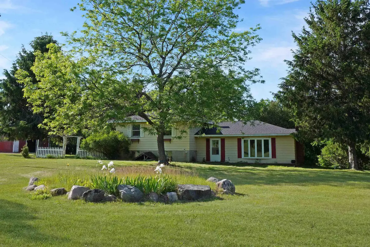 1385 N Blacks Corners RD, Goodland, MI 48444 - #1