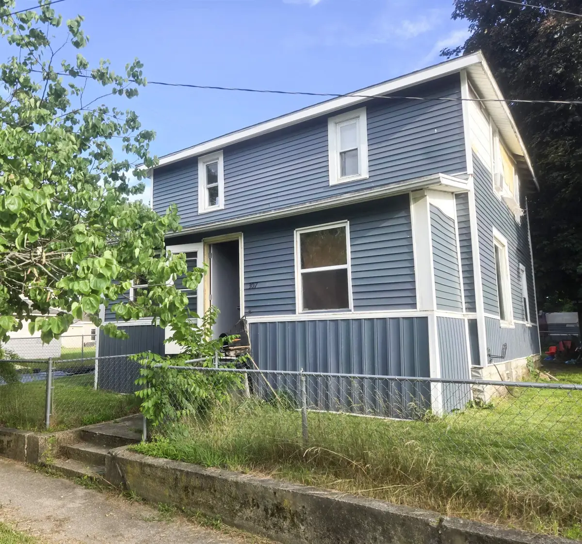 307 Michigan ST, Three Rivers, MI 49093 - #1
