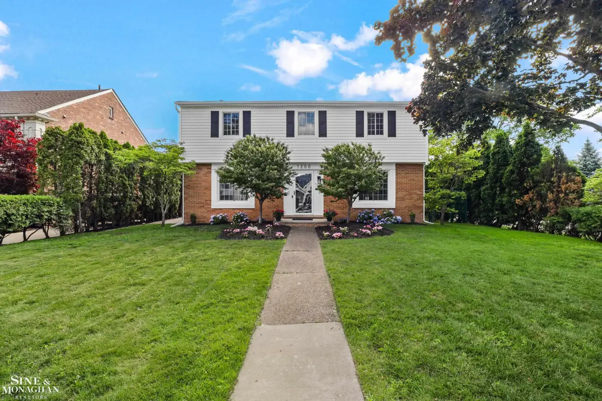 1200 Audubon RD, Grosse Pointe Park, MI 48230 - #1