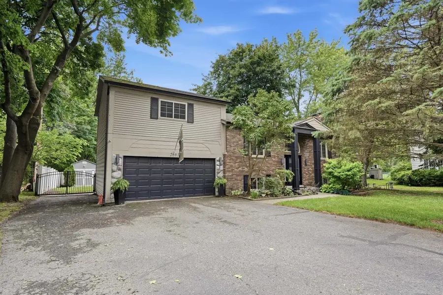 2661 W South BLVD, Troy, MI 48098 - #2