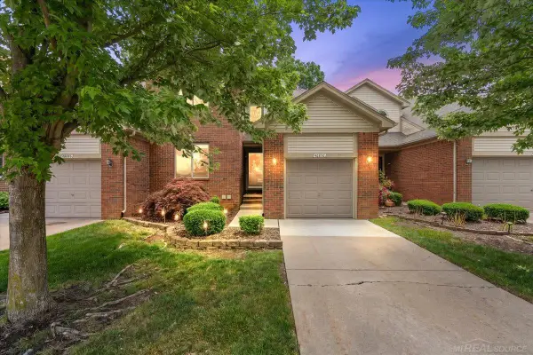 46856 Jewel DR, Macomb, MI 48044