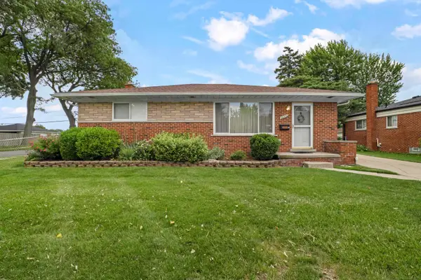 28450 Suburban DR, Warren, MI 48088