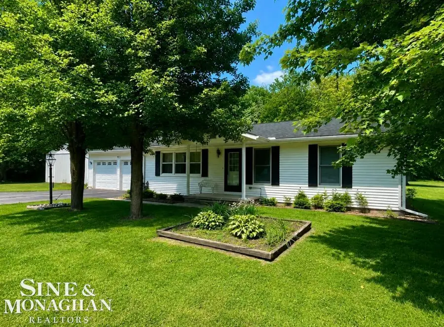 9211 Folkert RD, Algonac, MI 48001 - #2