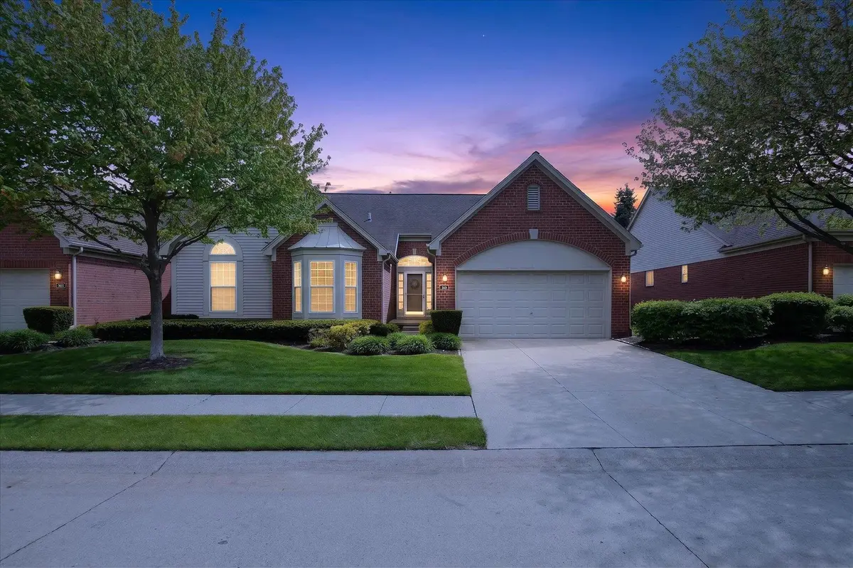 4288 Gardenia DR, Sterling Heights, MI 48314 - #1