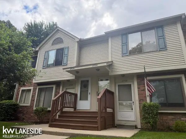 27722 Harrison Woods LN, HarrisonTownship, MI 48045