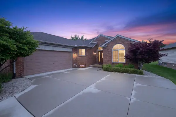 3629 New Boston DR, SterlingHeights, MI 48314