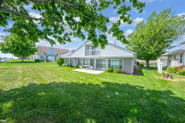 8563 South Channel DR, HarsensIsland, MI 48028
