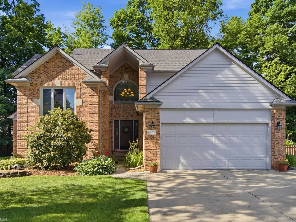18036 N Lauren DR, Clinton, MI 48038 - #1