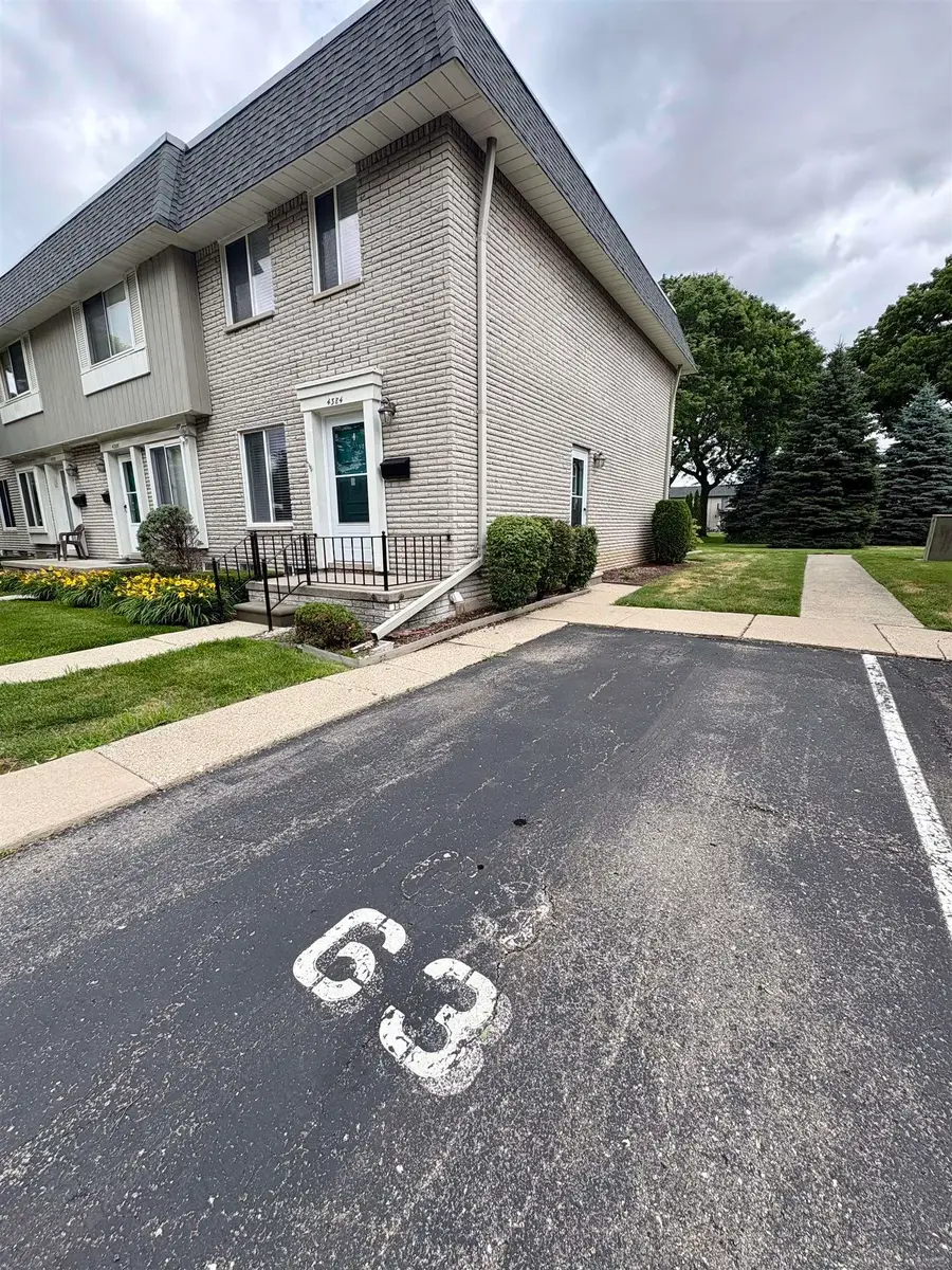 4384 15 Mile RD, Sterling Heights, MI 48310 - #2