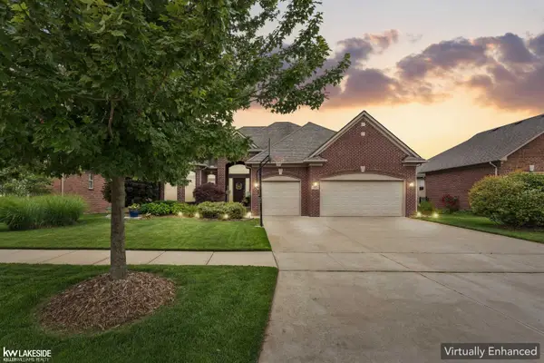 18202 Tiger DR, Macomb, MI 48042