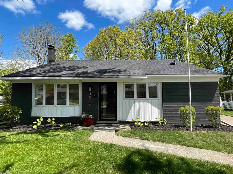 36550 Weideman ST, Clinton Township, MI 48035 - #2