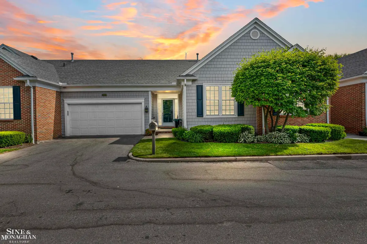 9005 Harbor PL, Saint Clair Shores, MI 48080 - #1