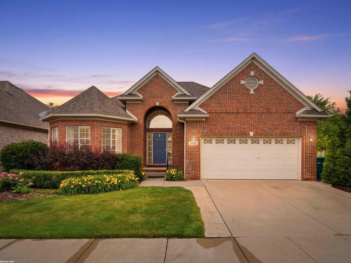 30161 Trailwood DR, Warren, MI 48092 - #1
