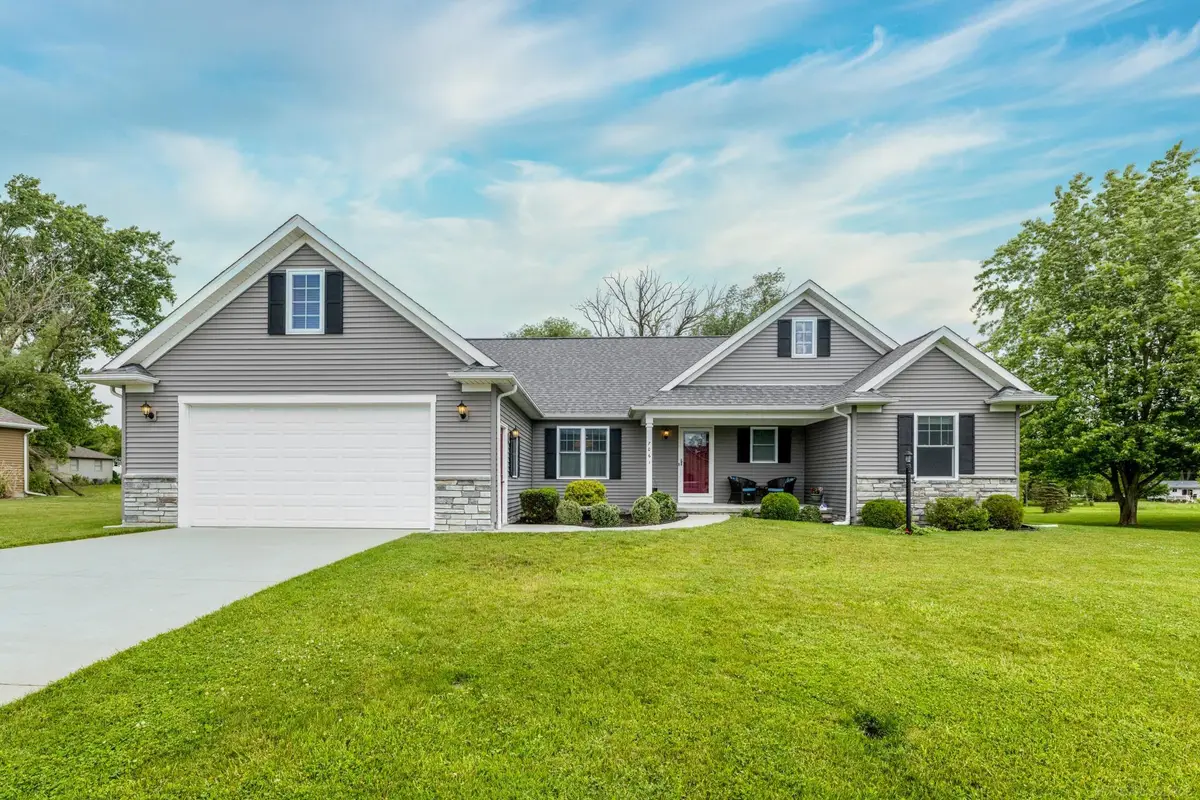 7061 Greenbush LN, Lexington, MI 48450 - #1