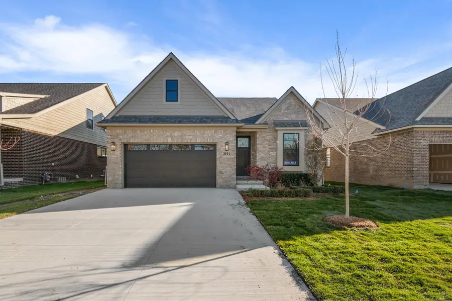 5944 Willow Grove DR, Troy, MI 48085 - #2
