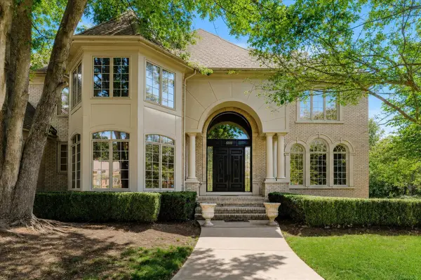 5539 Carrollton CT, Rochester, MI 48306