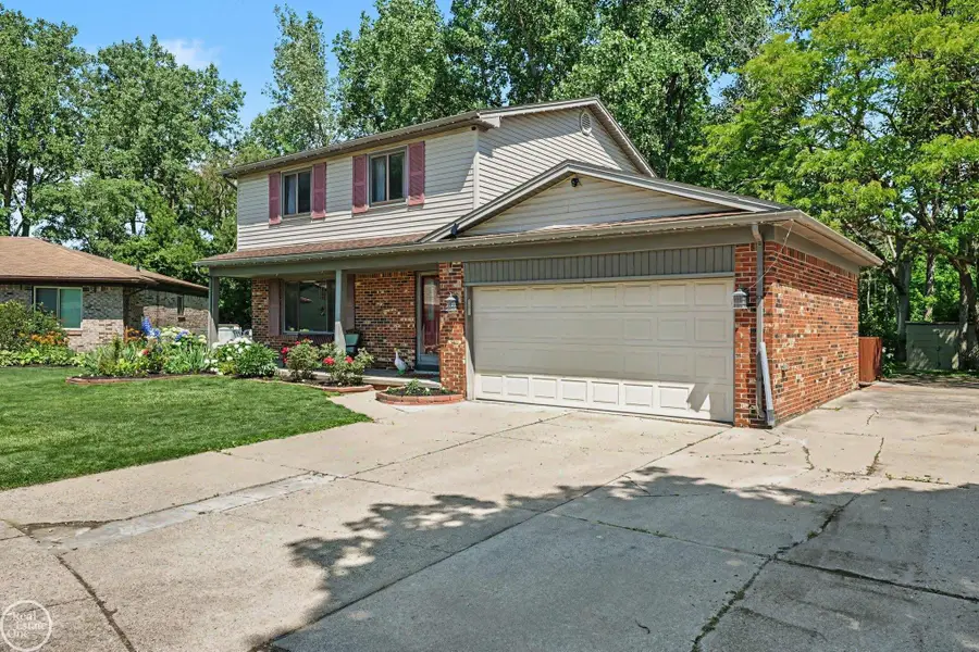 15733 Jennifer CT, Fraser, MI 48026 - #3