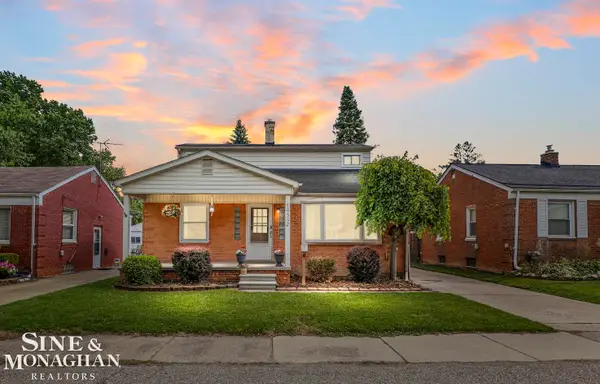 16532 Rosemary ST, Fraser, MI 48026