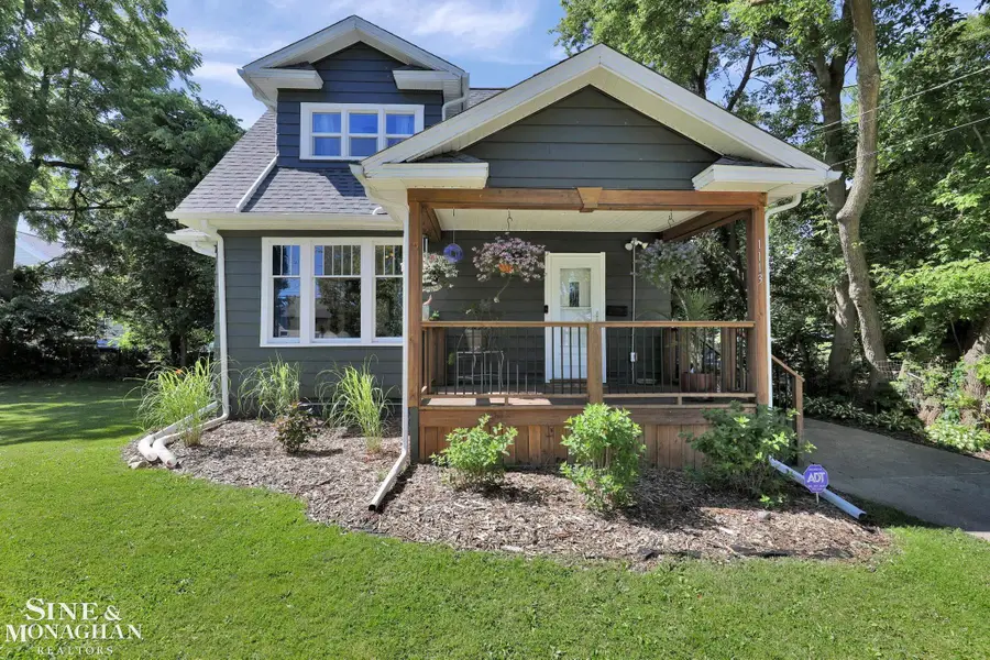 1113 W Michigan AVE, Lansing, MI 48915 - #2