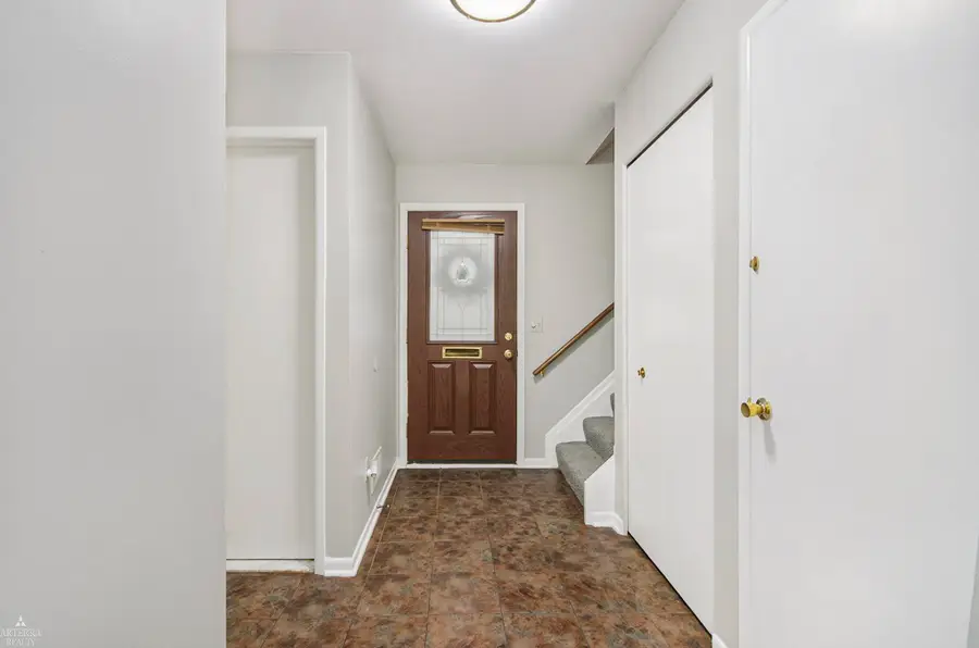 889 Kirts BLVD, Troy, MI 48084 - #3