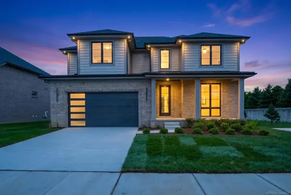 56681 Via Toscana ST, Macomb, MI 48042
