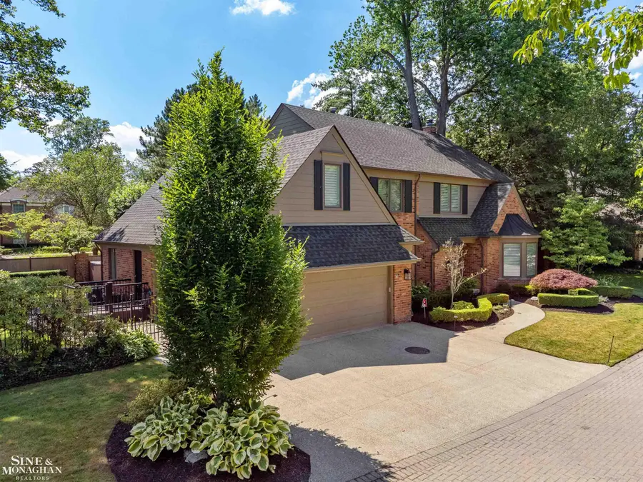 11 Sycamore LN, Grosse Pointe, MI 48230 - #3