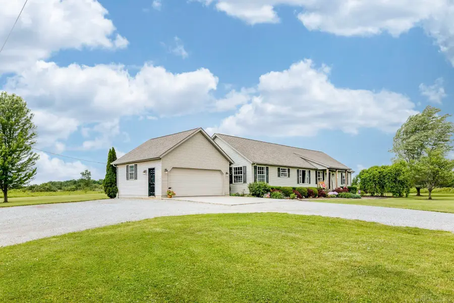 7444 Todd RD, Croswell, MI 48422 - #2