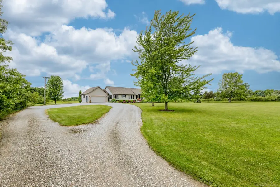 7444 Todd RD, Croswell, MI 48422 - #3