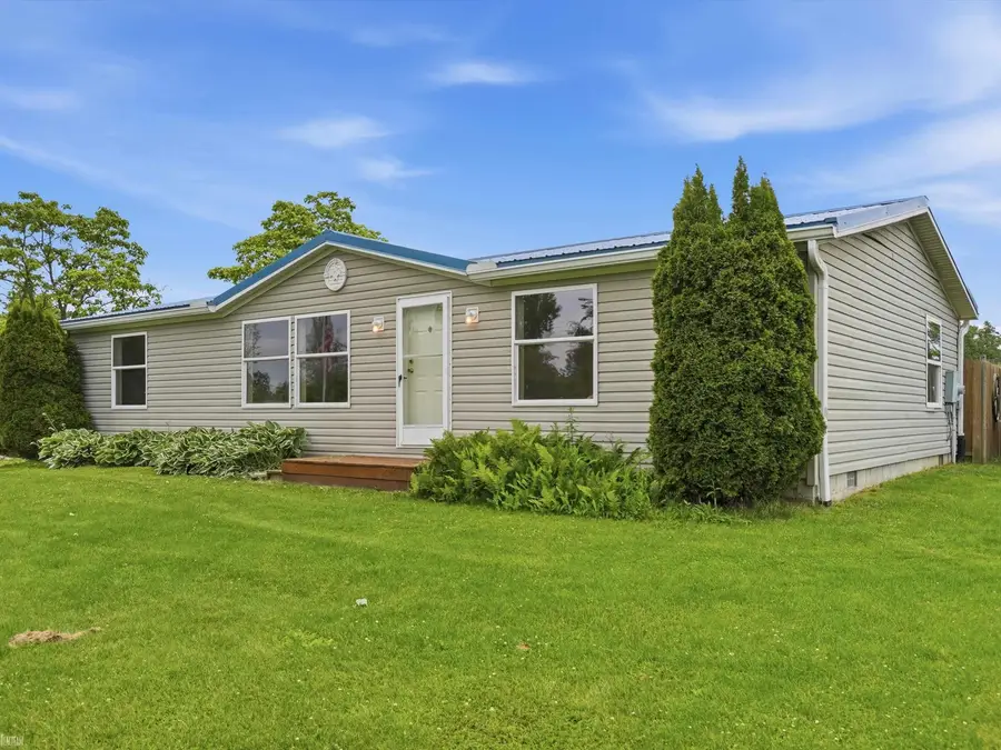 8137 Marquette RD, Goodells, MI 48027 - #2