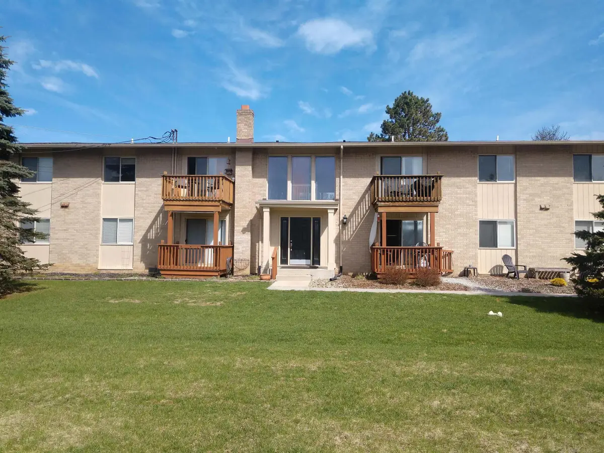 2911 Seymour Lake RD, Oxford, MI 48371 - #1