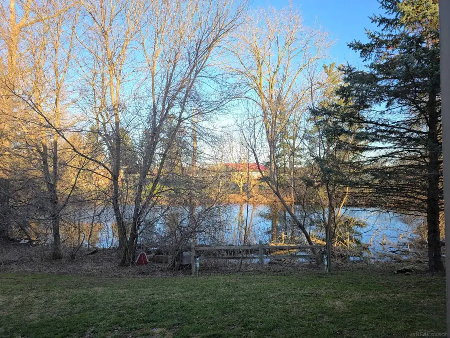 2911 Seymour Lake RD, Oxford, MI 48371 - #2