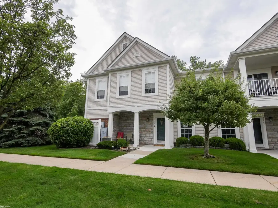 25699 Maritime Cir CIR, Harrison Township, MI 48045 - #2