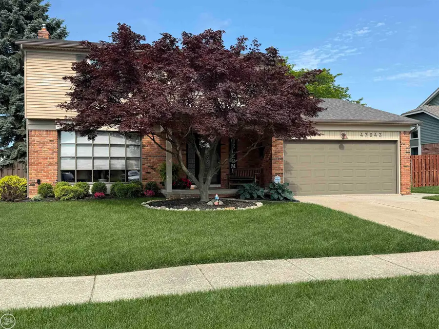 47043 Sanborn DR, Macomb, MI 48044 - #3