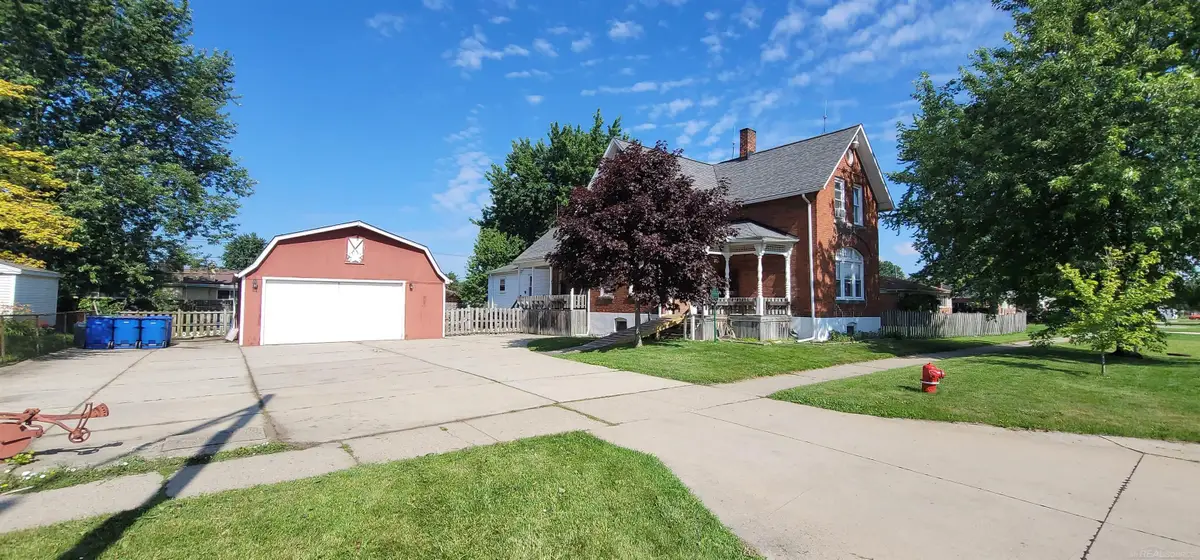 32045 Schoenherr RD, Warren, MI 48088 - #1