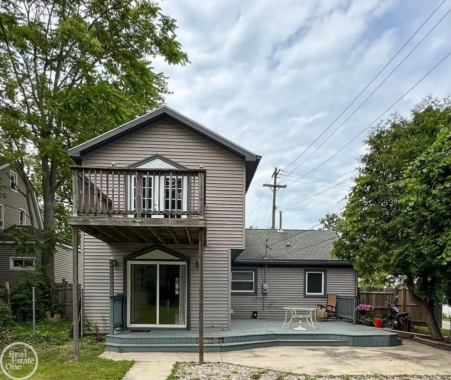 1116 Garfield ST, Port Huron, MI 48060 - #2