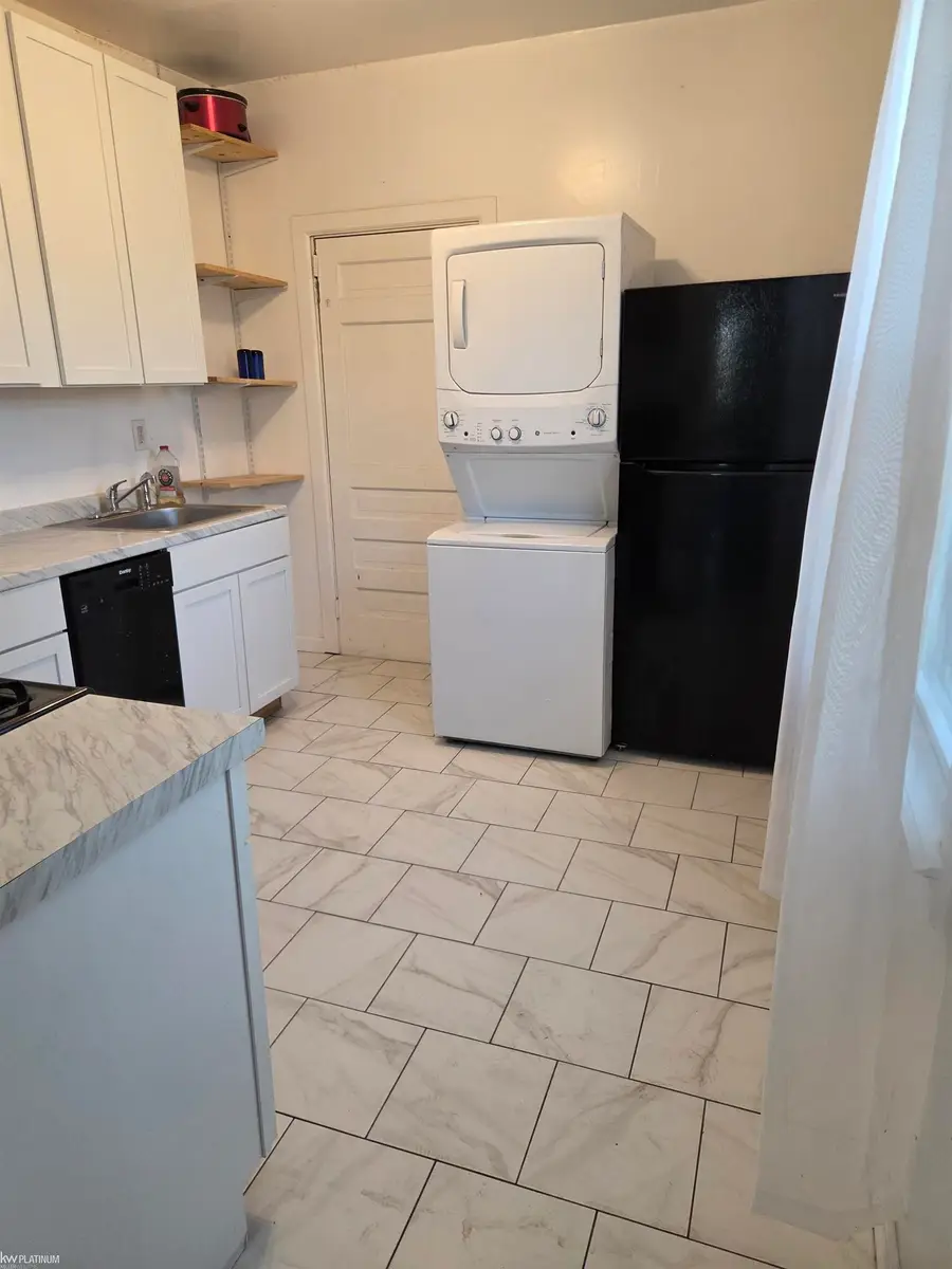 9405 Navarre ST, Detroit, MI 48214 - #3