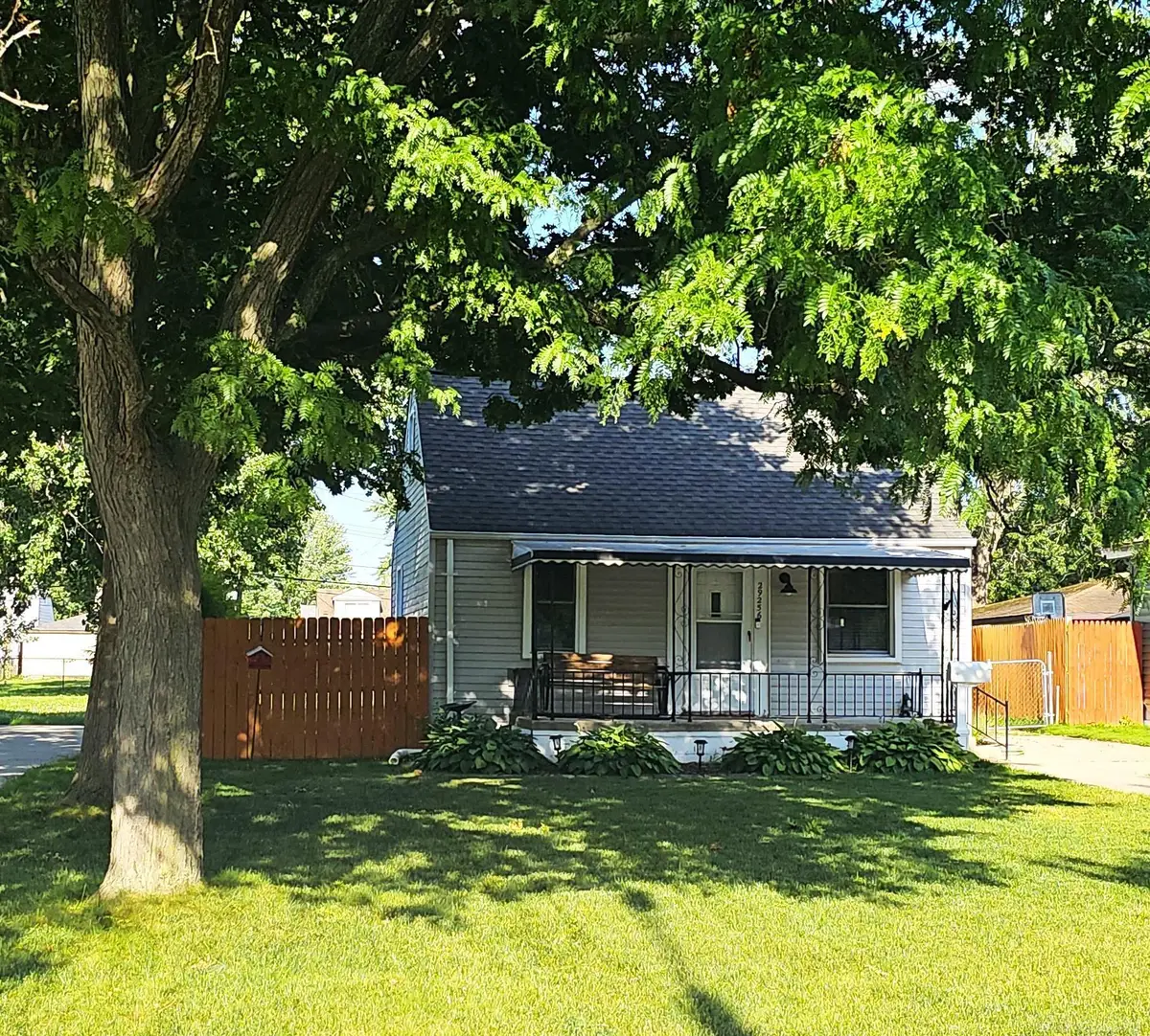 29256 Coolidge St ST, Roseville, MI 48066 - #1
