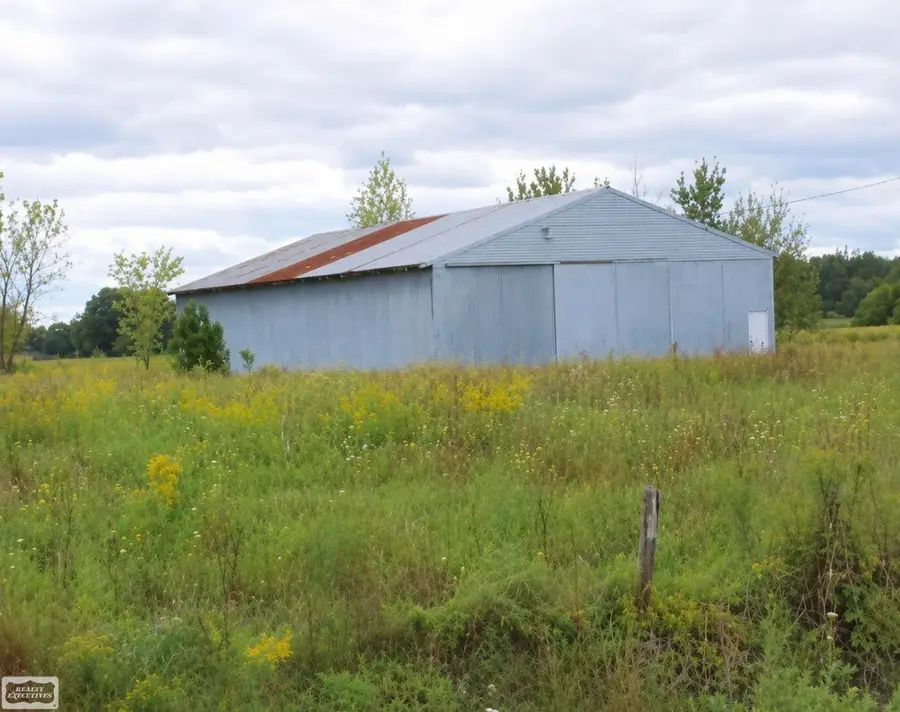 0 Walker RD, Clyde, MI 48049 - #3