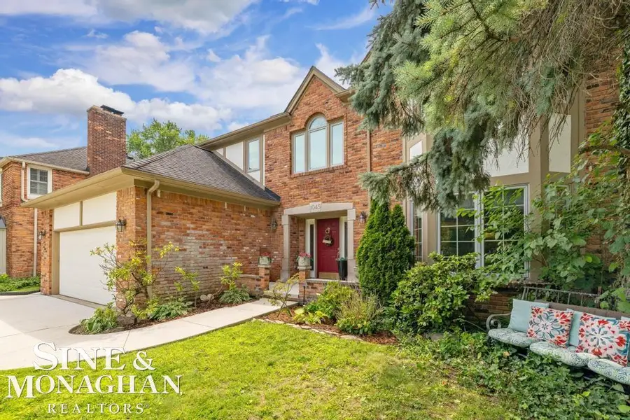1045 Whittier RD, Grosse Pointe Park, MI 48230 - #2
