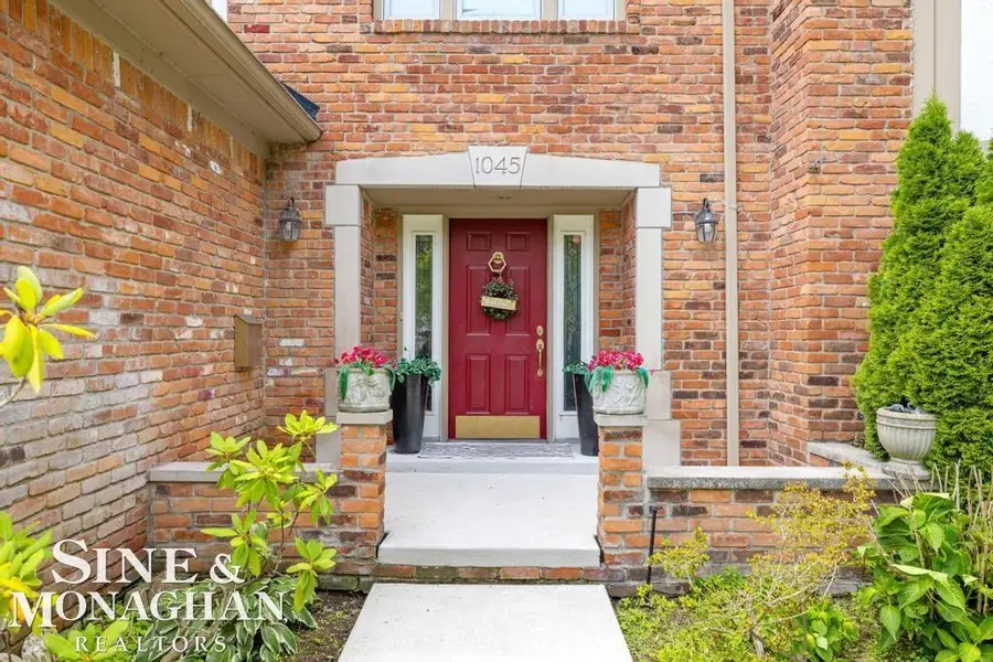 1045 Whittier RD, Grosse Pointe Park, MI 48230 - #3