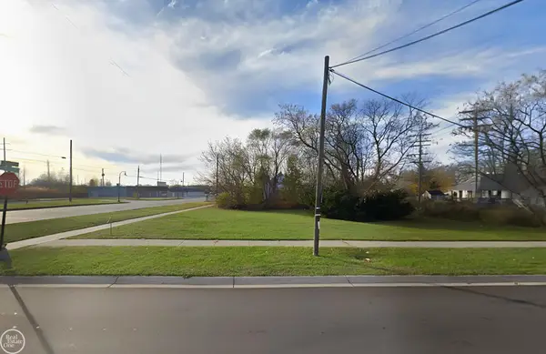 2500 Lapeer, PortHuron, MI 48060