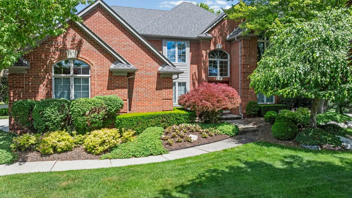 53816 Cherrywood DR, Shelby, MI 48315 - #1