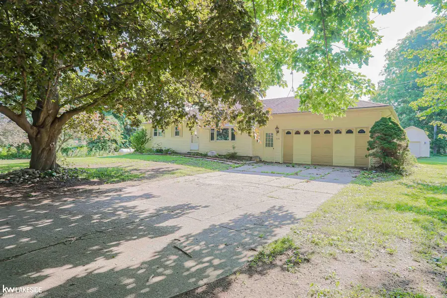 4590 Secord Lake RD, Leonard, MI 48367 - #2