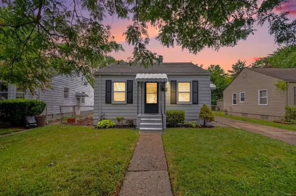 19315 Kingsville ST, HarperWoods, MI 48225