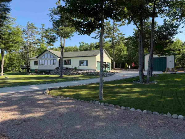 22870 US-23 HWY, Ocqueoc, MI 49759