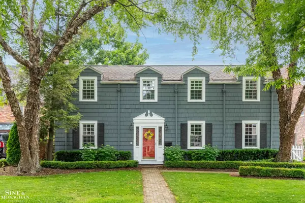586 University PL, GrossePointe, MI 48230