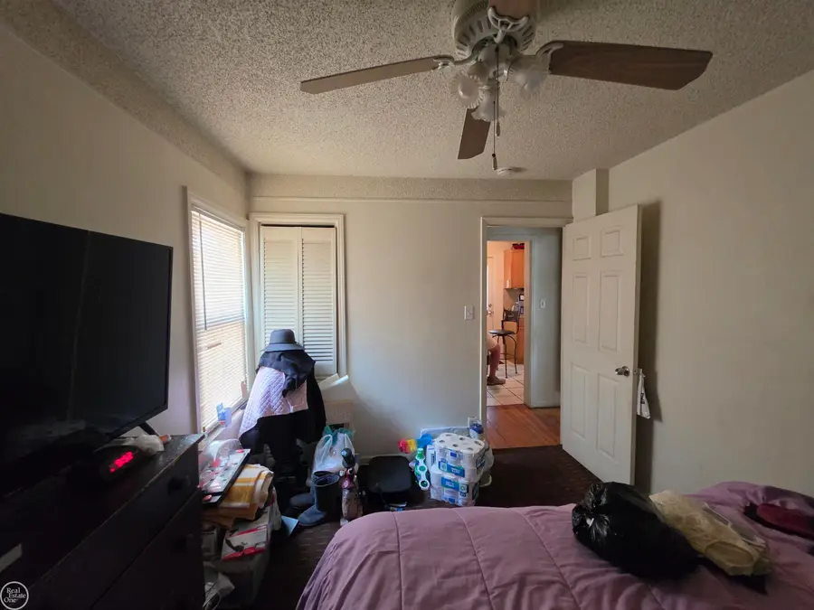 805 E pearl AVE, Hazel Park, MI 48030 - #3