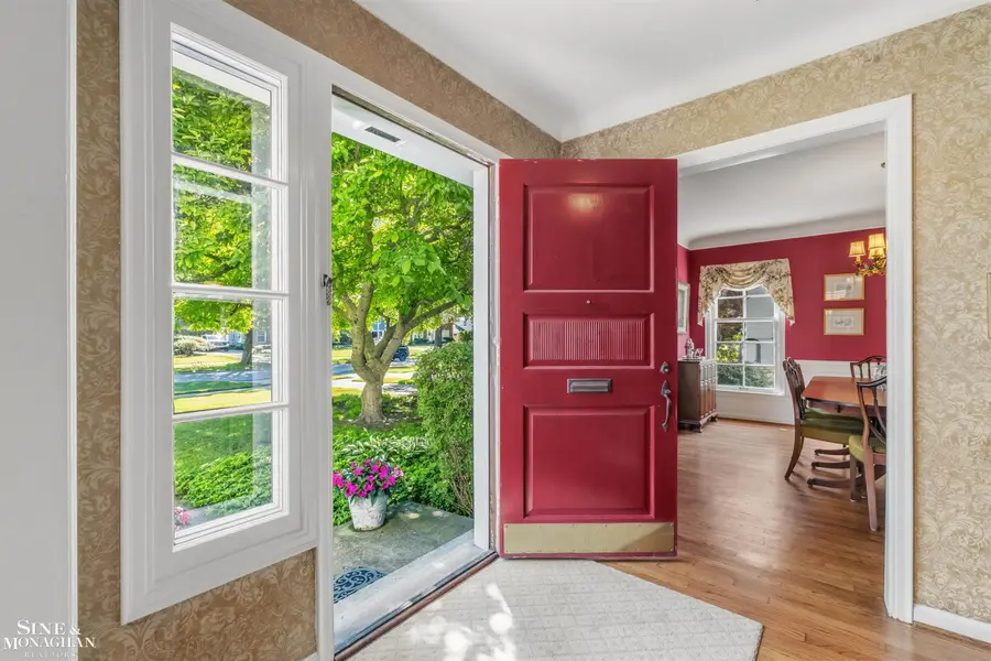 1021 Whittier RD, Grosse Pointe Park, MI 48230 - #2