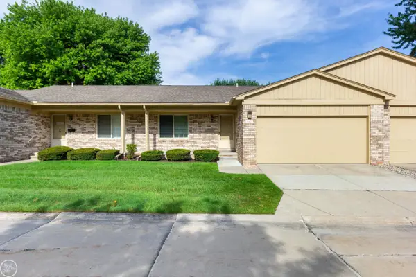 41415 Janet CIR, ClintonTownship, MI 48038